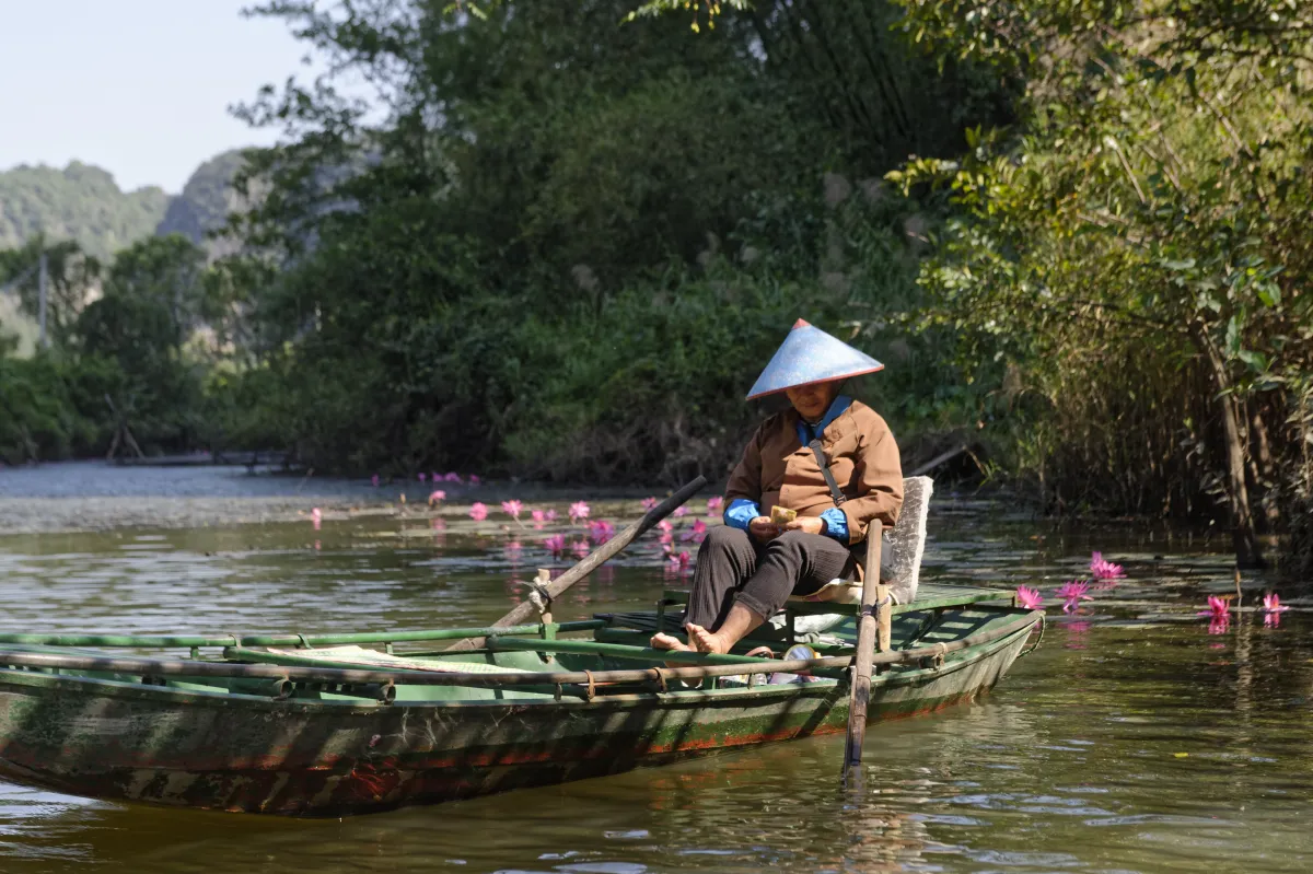 Paysage, scène de vie ou rencontre photographiée au Vietnam — photographie d’Yvon JACQUES