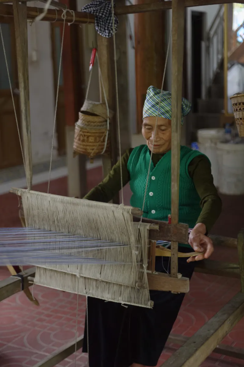 Paysage, scène de vie ou rencontre photographiée au Vietnam — photographie d’Yvon JACQUES