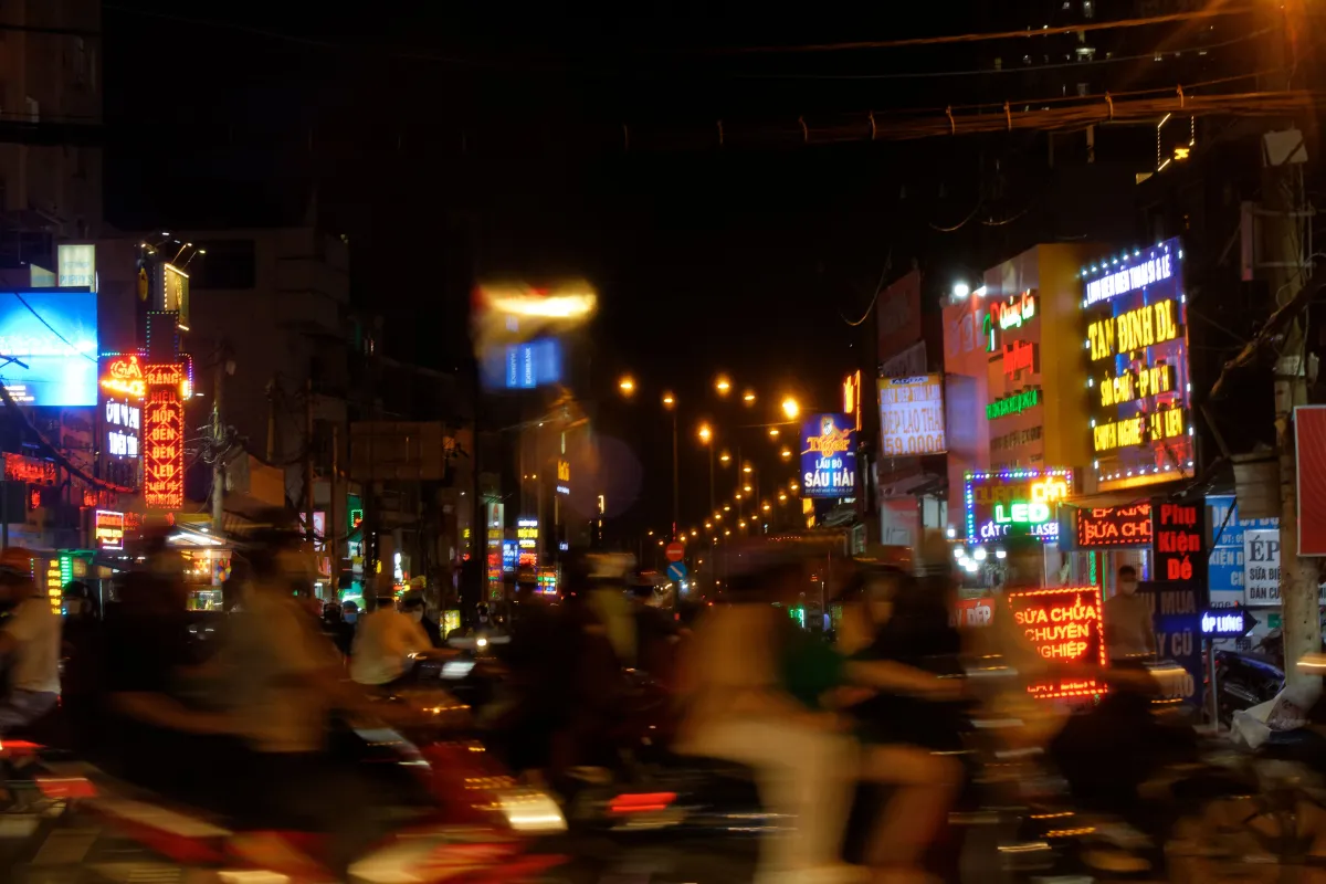 Paysage, scène de vie ou rencontre photographiée au Vietnam — photographie d’Yvon JACQUES